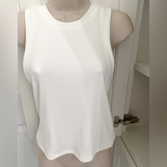Peloton white Fitted Ribbed Razorback tank brand new - Picture 1 of 7